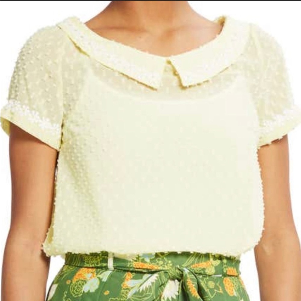 ModCloth daisy trim blouse